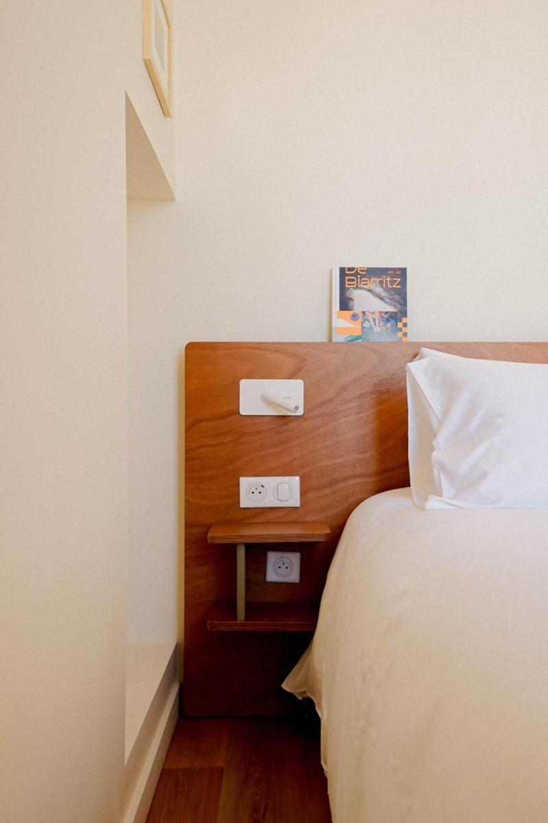 Alfred Hotels Les Halles Biarritz Esterno foto
