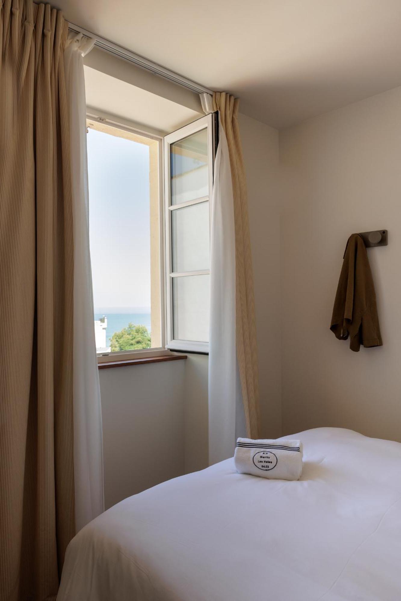 Alfred Hotels Les Halles Biarritz Esterno foto