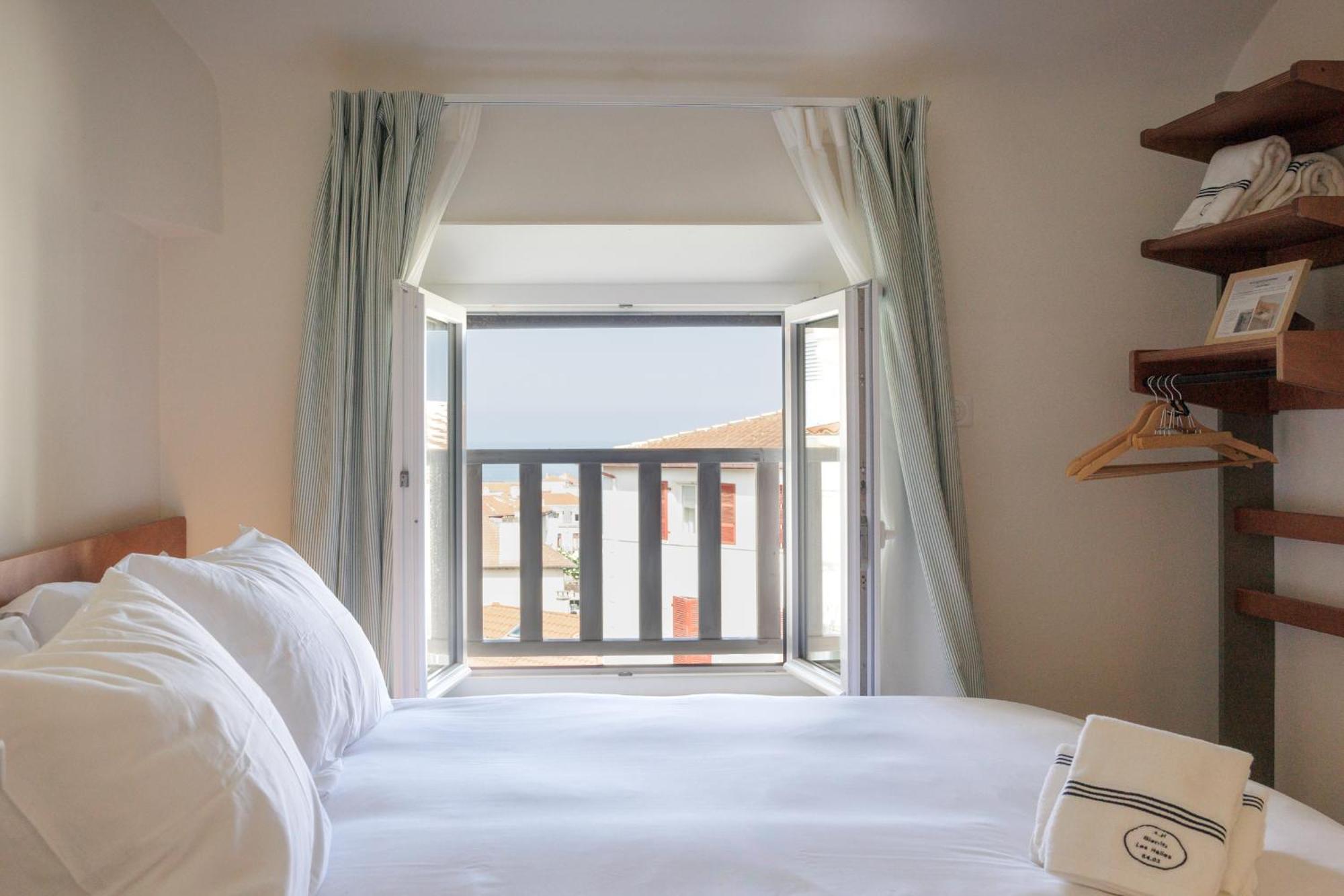Alfred Hotels Les Halles Biarritz Esterno foto