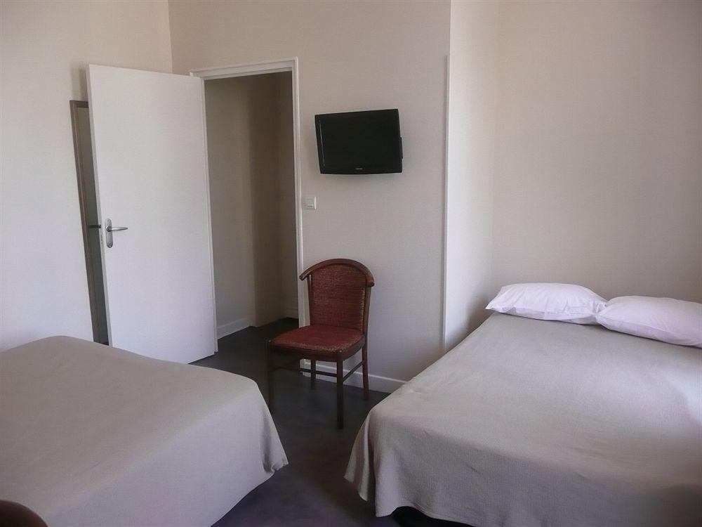 Alfred Hotels Les Halles Biarritz Esterno foto
