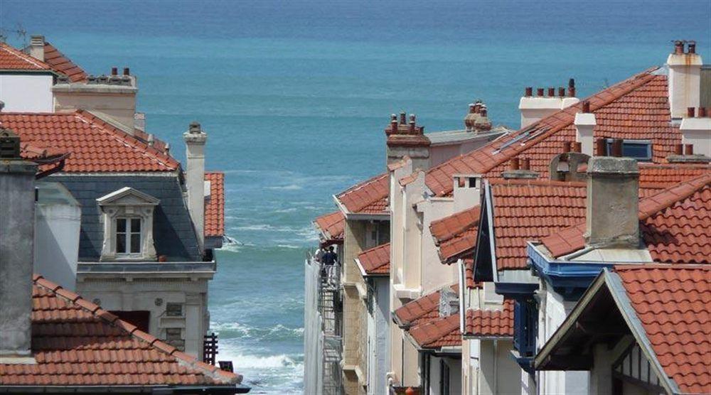 Alfred Hotels Les Halles Biarritz Esterno foto