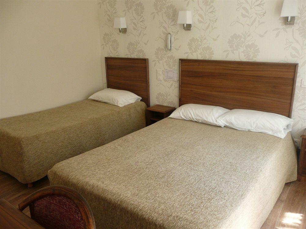 Alfred Hotels Les Halles Biarritz Esterno foto