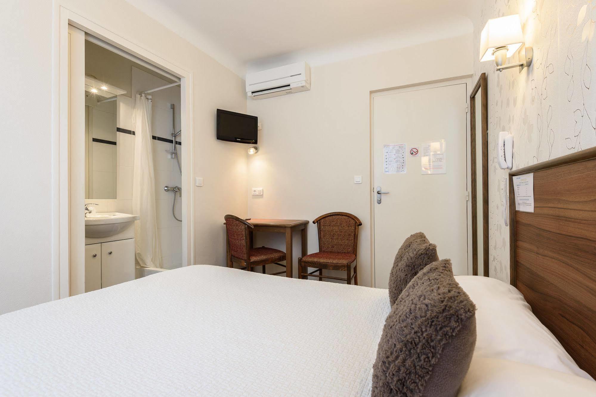 Alfred Hotels Les Halles Biarritz Esterno foto